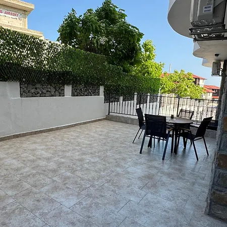 Grand Luxury With Sea View Lägenhet *